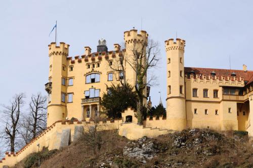 Дворцы и замки 548